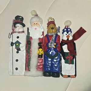 Christmas Four Panel Folding Screen Style Figurine Resin 12.5in Table Top
